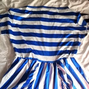 2 Size XL dresses for 1 price!